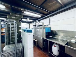 Enterprise One (D14), Factory #557056601